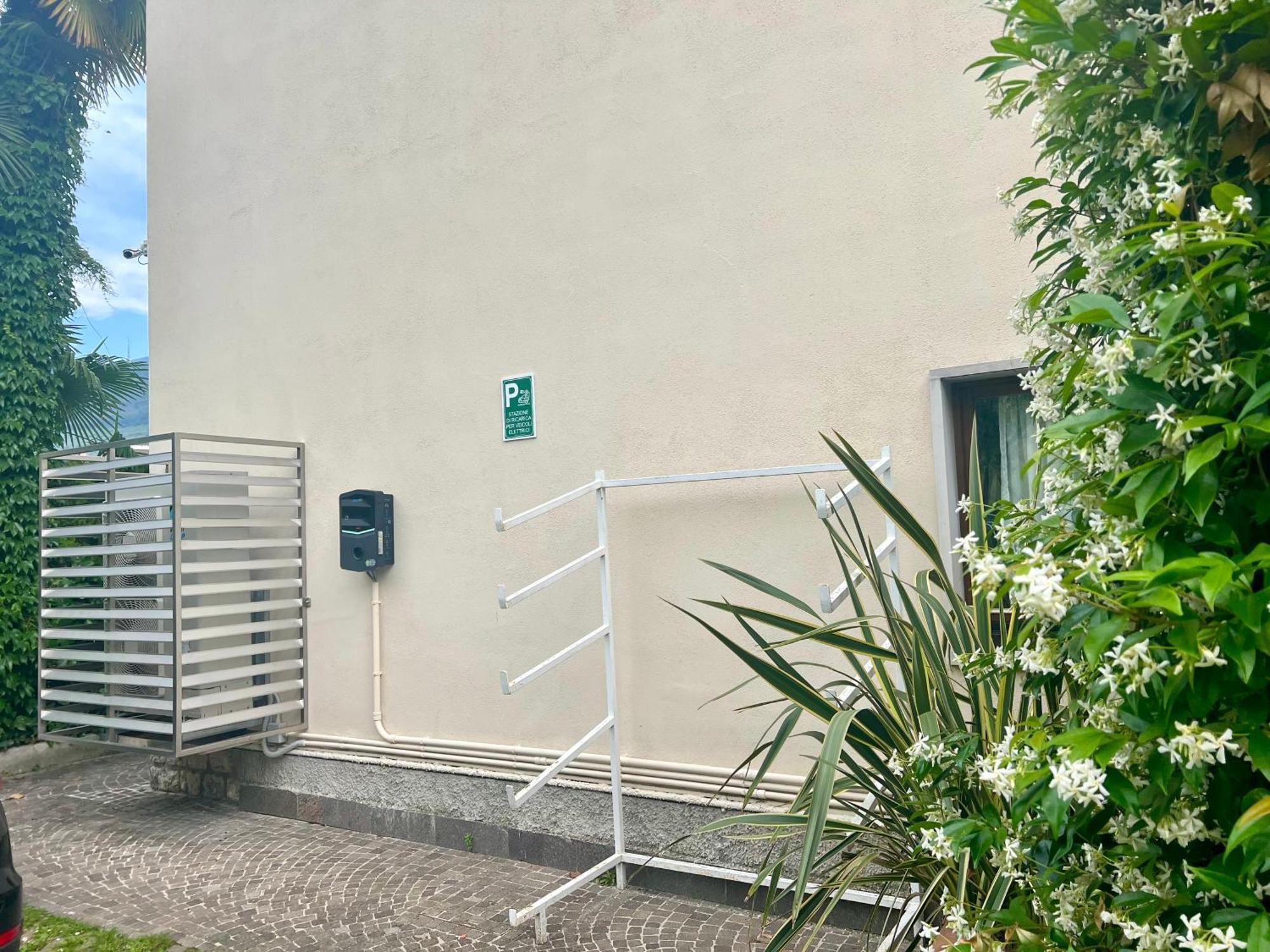 Villa Phoenix - Lake Apartments Riva del Garda Exterior photo